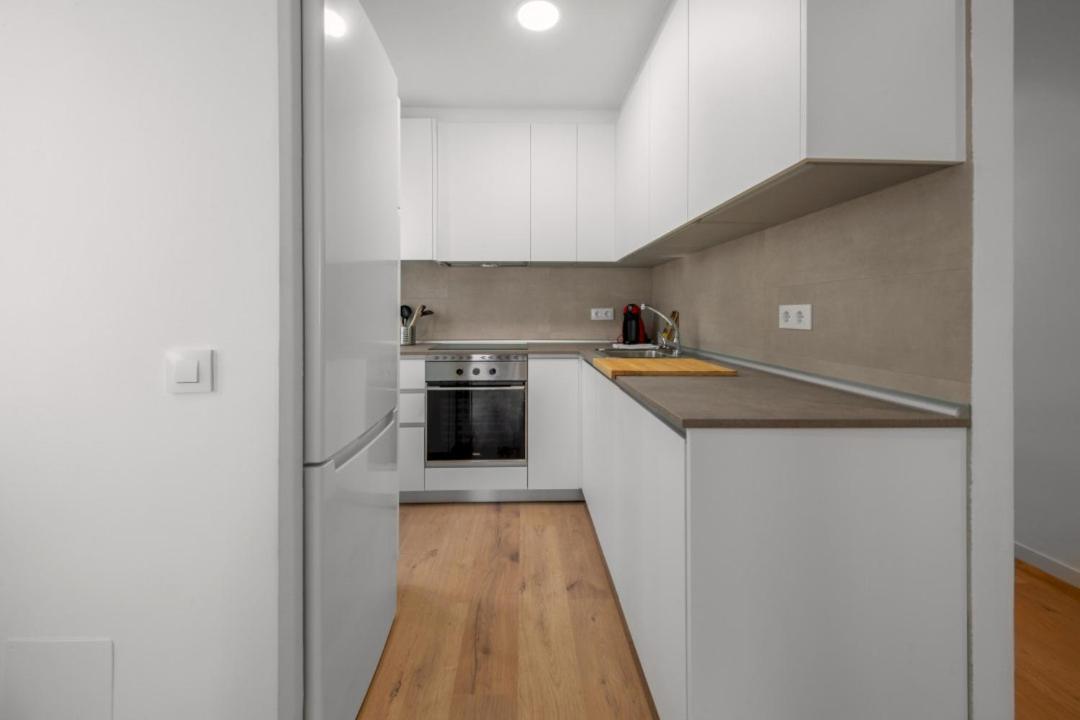 2 Bedrooms 1 Bathroom Furnished - Delicias - Bright - Mintystay Madrid Exterior photo